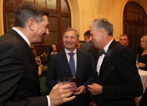 ONA ali ON - DEJANJE LETA 2019 12 FOTO LJUBO VUKELIČ